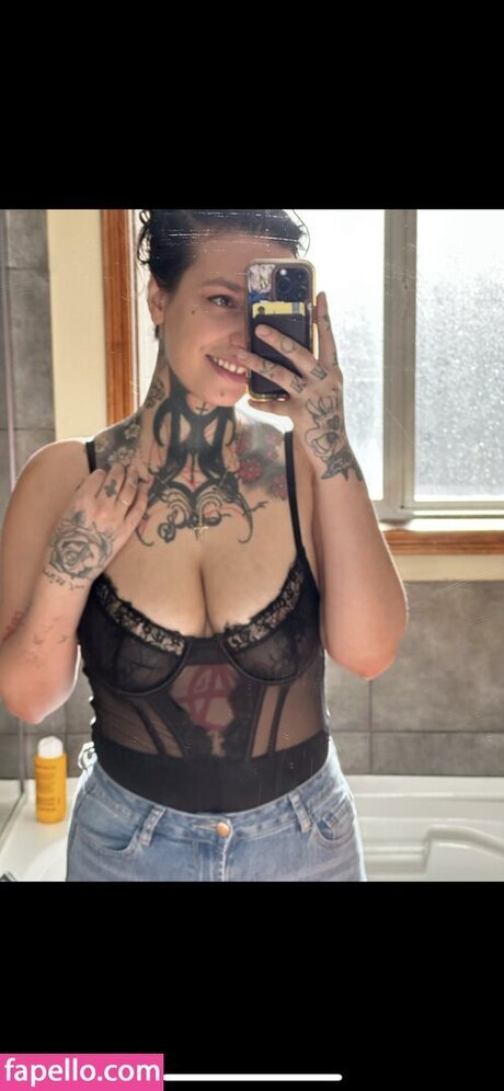 Roma Army 美しいモデル 写真