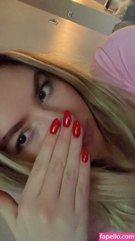 赤毛のソロOnlyFans ホットセクシー 写真