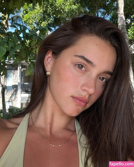 Milly Adamson トップモデル 写真