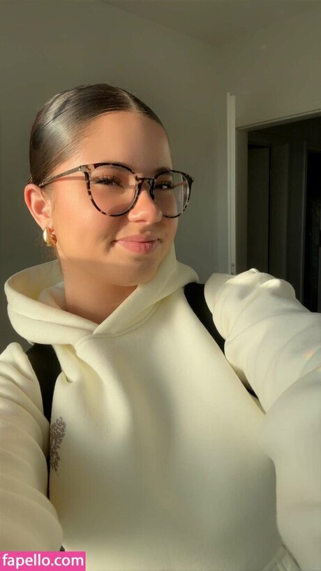 Lilousecret ポルノスター ヌード 写真