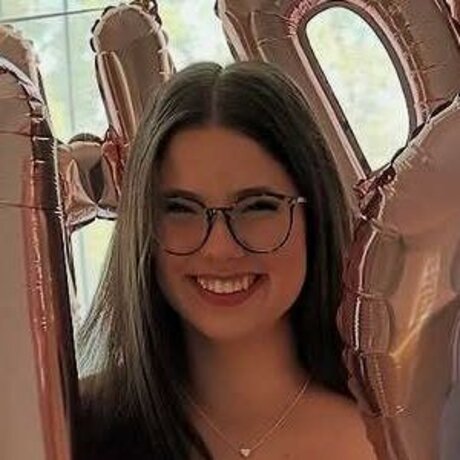 赤毛の熟女オンリーファンズ エロ 画像