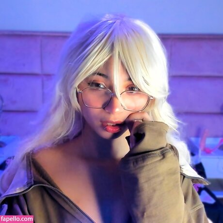 KiittyGang セクシーモデル 写真