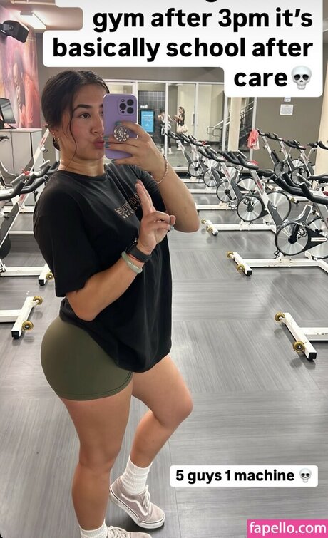 supergassyqueen 裸のポルノスター 写真