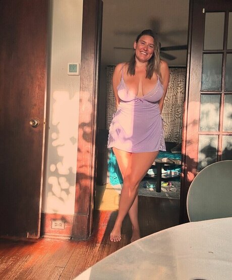 痩せたティーンのオンリーファンズ 無料アダルト 画像