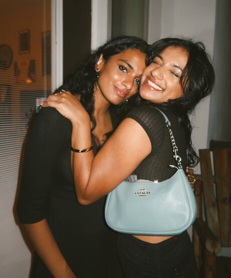 Abby Govindan トップモデル 写真