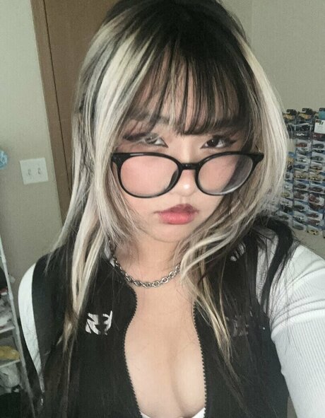 OffbrandTea トップ女優 画像