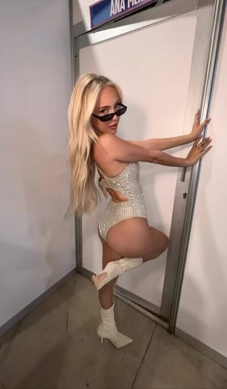 ゲイビデオ OnlyFans ヌード ギャラリー