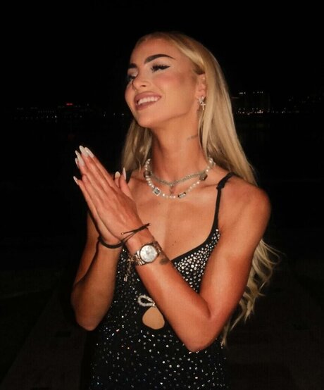 Alisha Lehmann 女優 写真