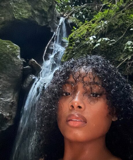 kortynie トップモデル 画像