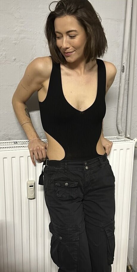 ゲイアナル舐めオンリーファンズ ホット 写真