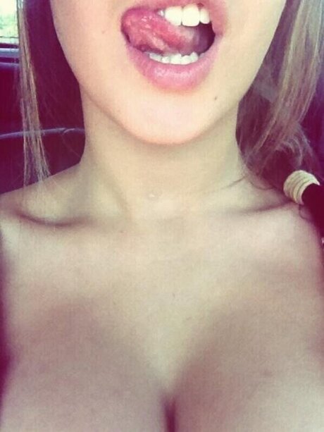 熟女フェラチオOnlyFans セクシー裸 写真