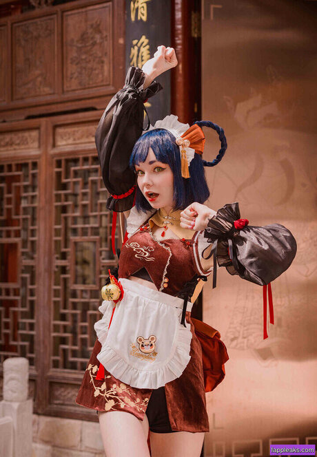 痩せたアジア人ティーン OnlyFans アートヌード 画像