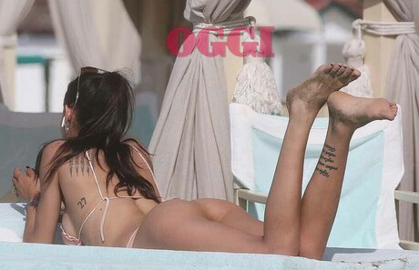 Carolina Stramare エロティックモデル ギャラリー