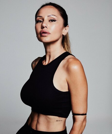 Deborah De Luca ホットなスター 画像