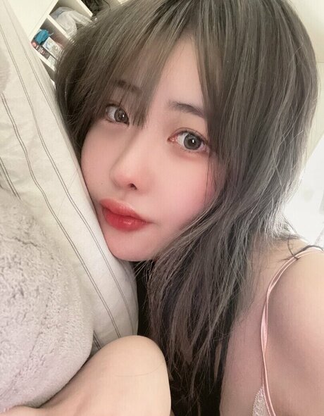 leelynchan 独占女優 写真
