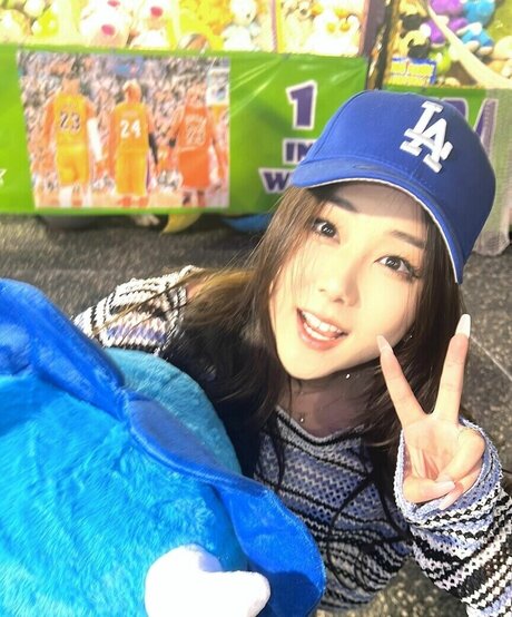 Hanavocado エロティックなスター 写真