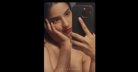 Aurora Sinclair 裸の女優 写真