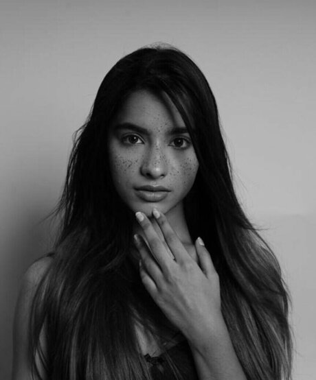 Aurora Sinclair ポルノ女優 写真