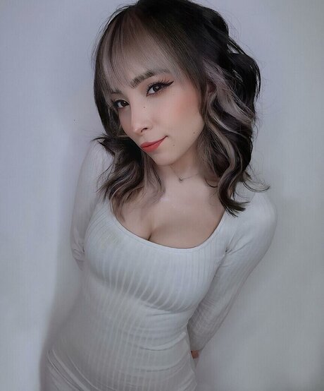 ポニーテールオンリーファンズ セクシーxxx 画像