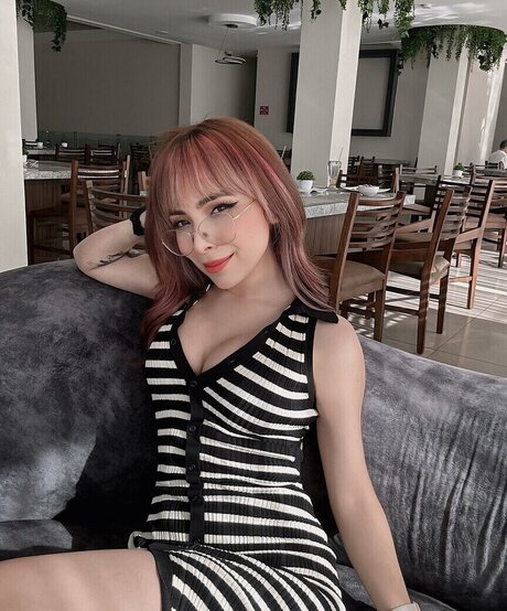 Nanatyx ヌードモデル 写真