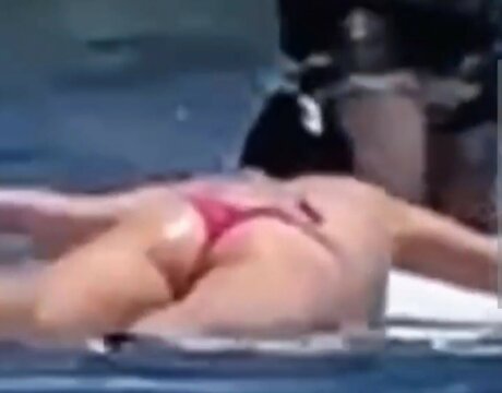 クーガーオンリーファンズ セックス 画像