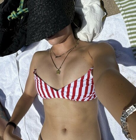 Jennifer Mika ヌードモデル アーカイブ