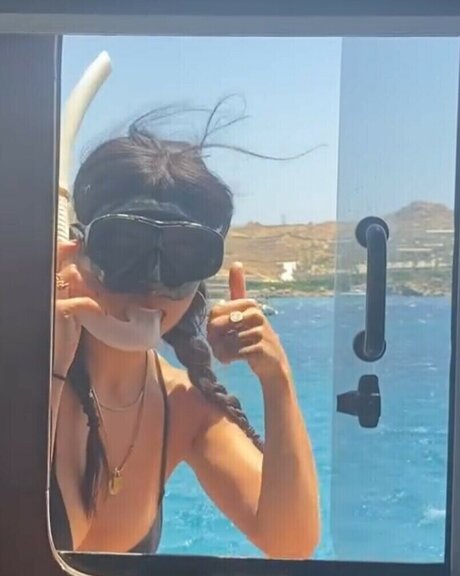 Jennifer Mika アートモデル 写真