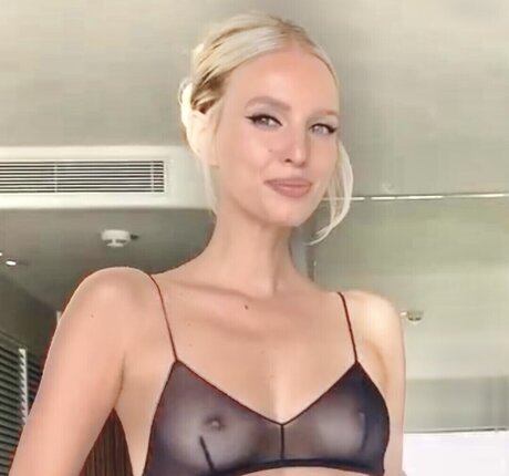 フィットネス xxx onlyfans ヌード 画像