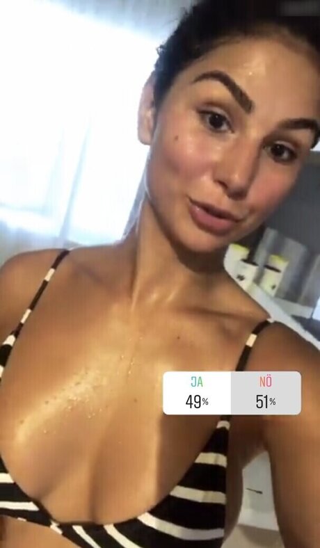 Jasmin Voigt トップポルノスター 写真