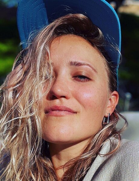 emilyosment アダルトモデル 画像