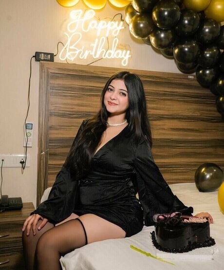 Riya Pandey 可愛い女優 写真