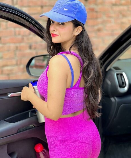 太った足のOnlyFans アートヌード 写真