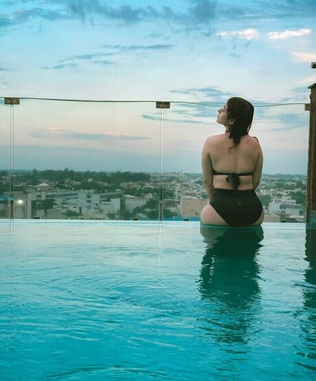 Riya Pandey ポルノモデル ギャラリー