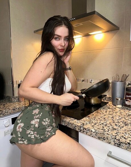 濡れたパンティーOnlyFans 無料ヌード 画像