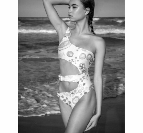 Ekaterina Perova 美しいスター 画像