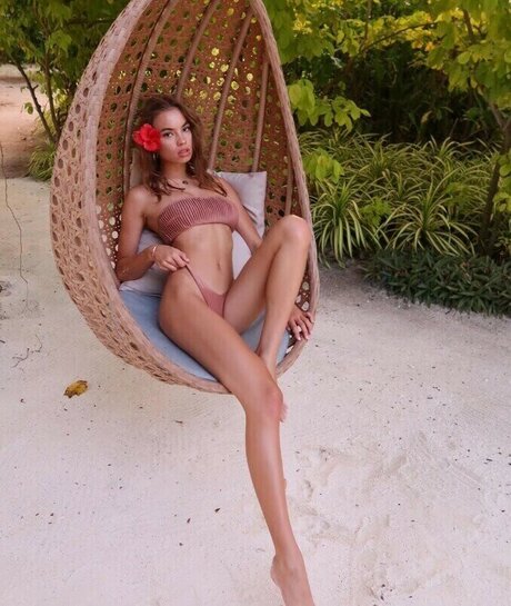 痩せたアジア人ティーン OnlyFans 無料 ギャラリー