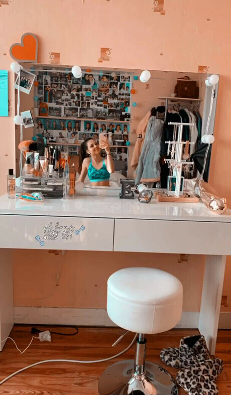 elise cm 可愛いモデル 写真