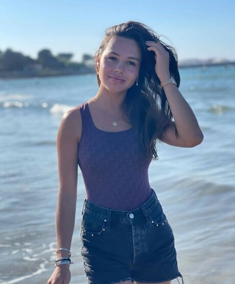 elise cm かわいいスター 画像