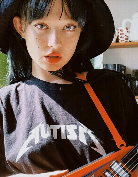 太めのブロンドオンリーファンズ えろ 画像