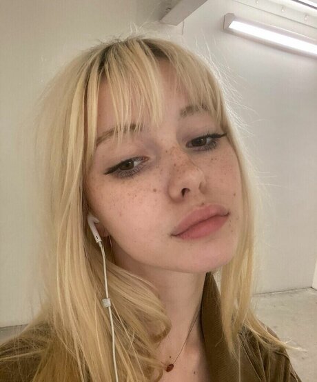 Sephira Lily Street アダルト女優 画像