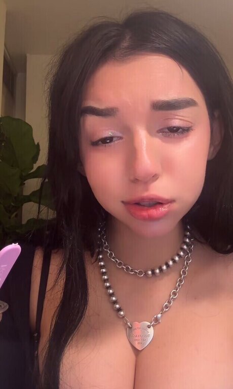 トゥインクスオンリーファンズ アダルト無料 写真