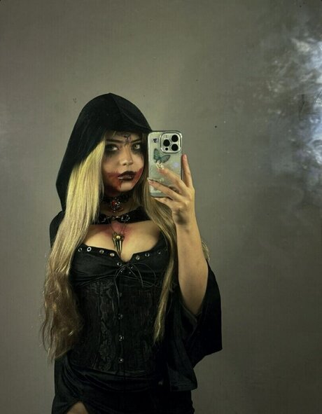 熟女のおまんこオンリーファンズ ヌード 画像