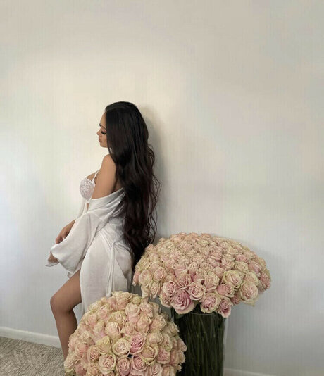 巨大な天然おっぱいオンリーファンズ 美しい 画像