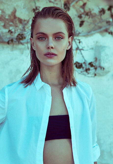Frida Gustavsson ポルノスター 裸 写真