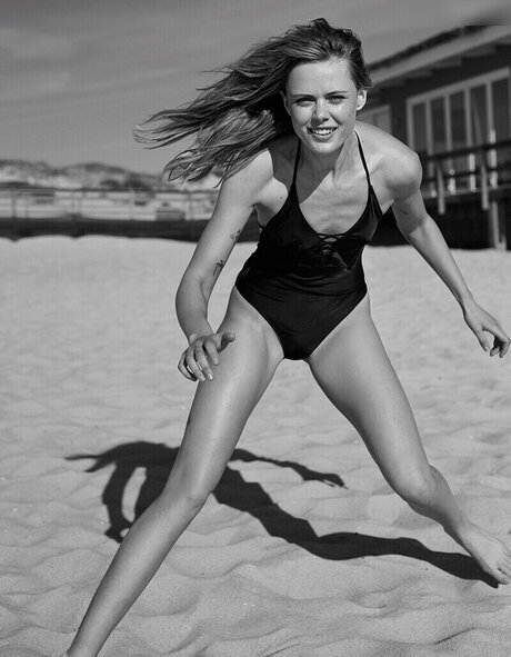 巨乳で曲線美のOnlyFans えろた 画像