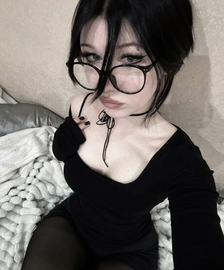 フィットネスインフルエンサーオンリーファンズ セクシー裸 画像