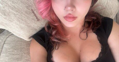 strawbarizz ホット女優 写真