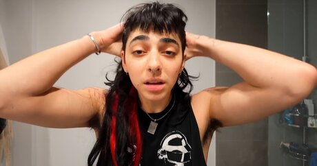 Cascina Caradonna スター ヌード 写真