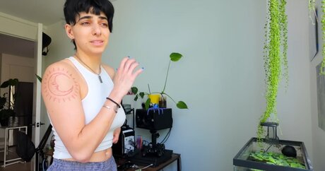 大学生のオンリーファンズ 美しい 写真