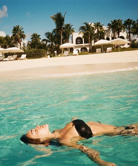 Elizabeth Wood トップモデル 写真